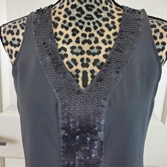 Old Navy Sequined Tank Top - Picture 4 of 13
